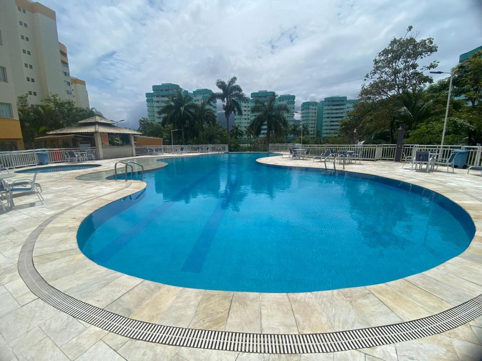 Mountain, Lake And Pool View Apartment Rio de Janeiro Chambre photo